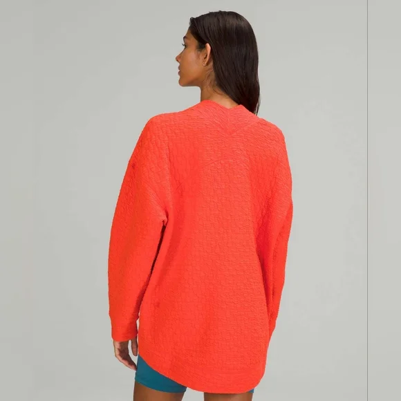 Lululemon Rippled V-Neck Pullover - Picture 2 of 5